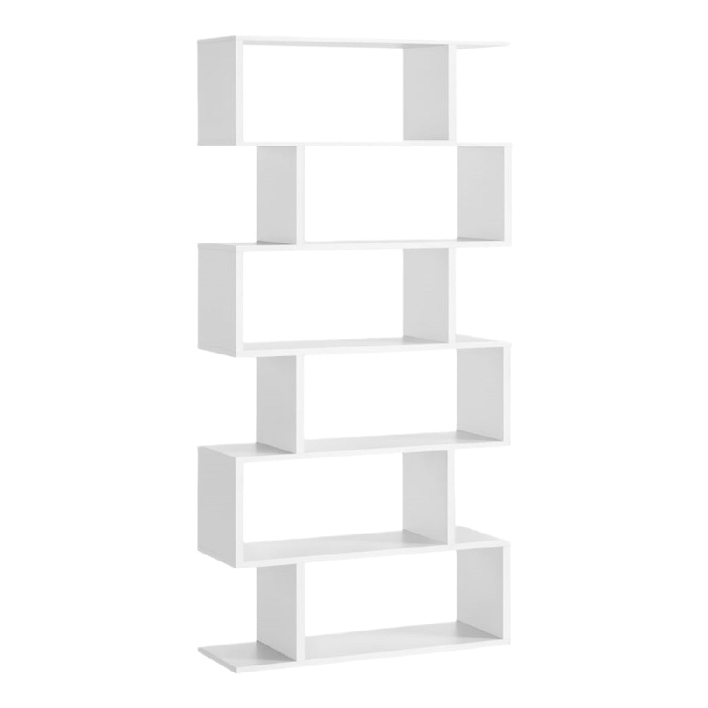 Étagère moderne en bois blanche avec étagères asymétriques